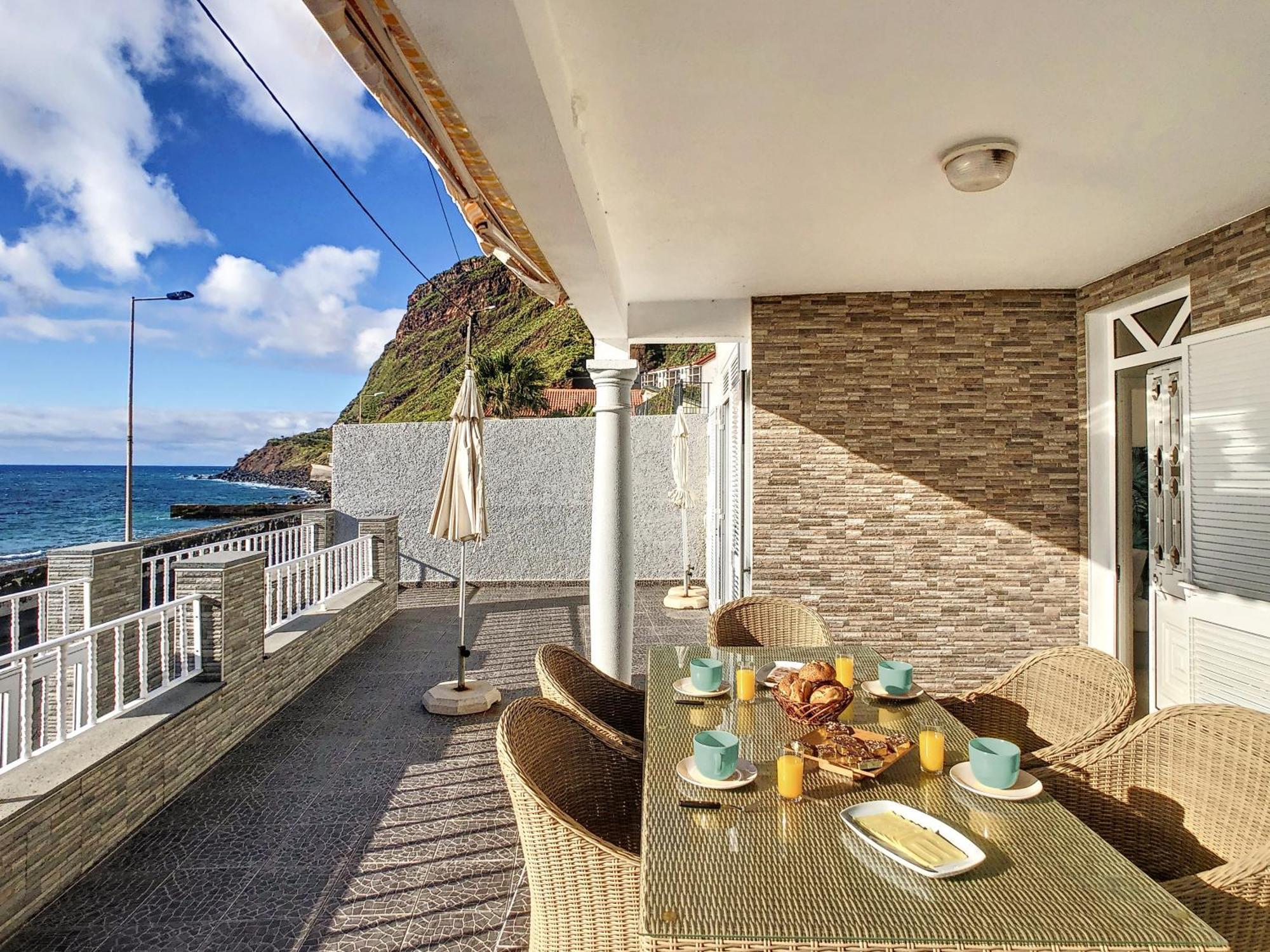 Naya Beach House By Lovelystay Malseira Buitenkant foto