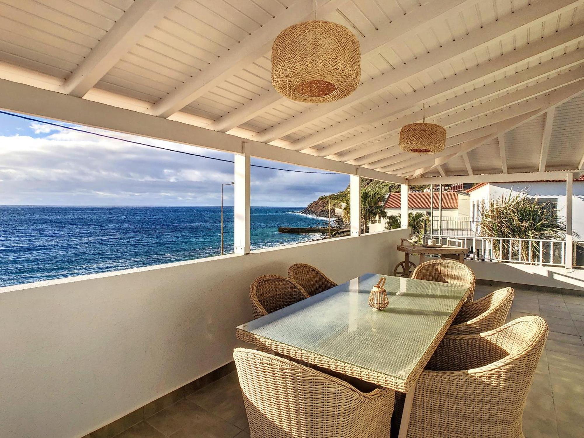 Naya Beach House By Lovelystay Malseira Buitenkant foto